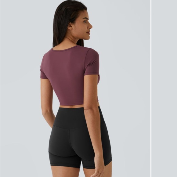 Women’s HALARA Softlyzero Cut Out Cropped Short Sleeve ~ Burgundy - Picture 2 of 6